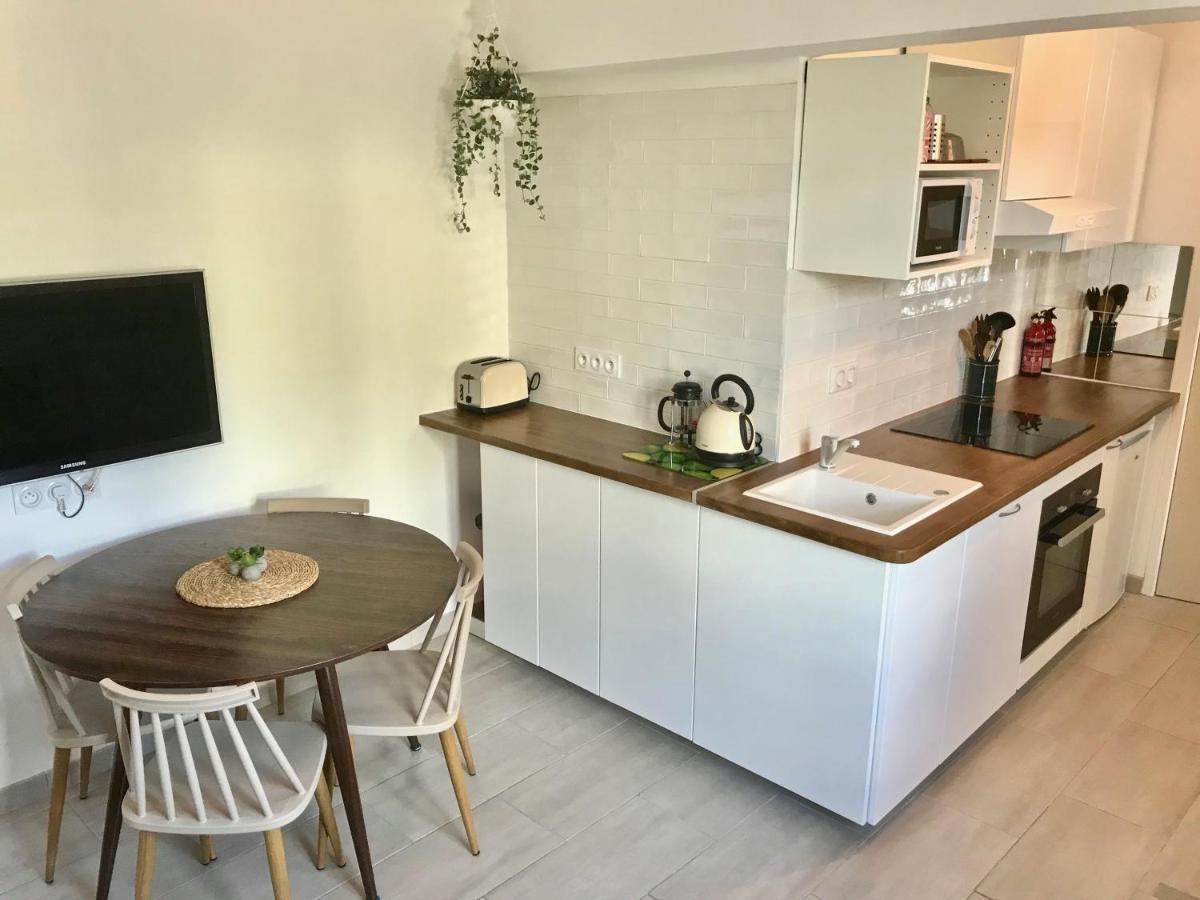 Blue Summer Vibes For 4p, Ac, Parking, Beachfront, Access -5 * La Ciotat