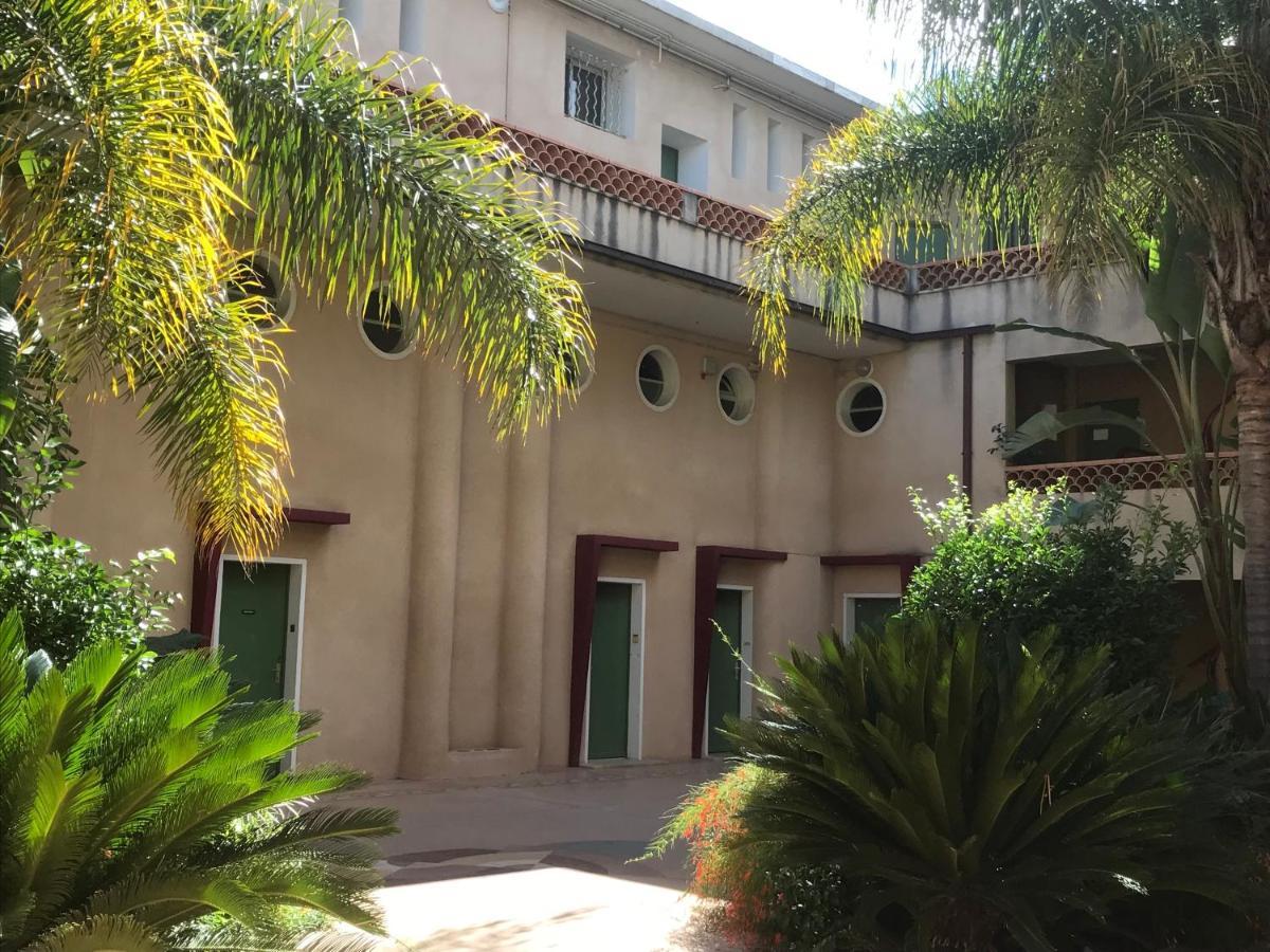 Blue Summer Vibes For 4p, Ac, Parking, Beachfront, Access -5 La Ciotat