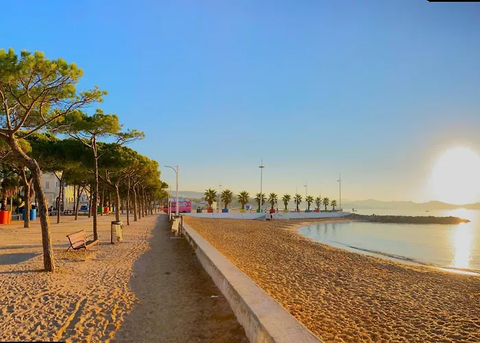Blue Summer Vibes Appartment For 4P, Ac, Parking, Beachfront, Spa Access -5