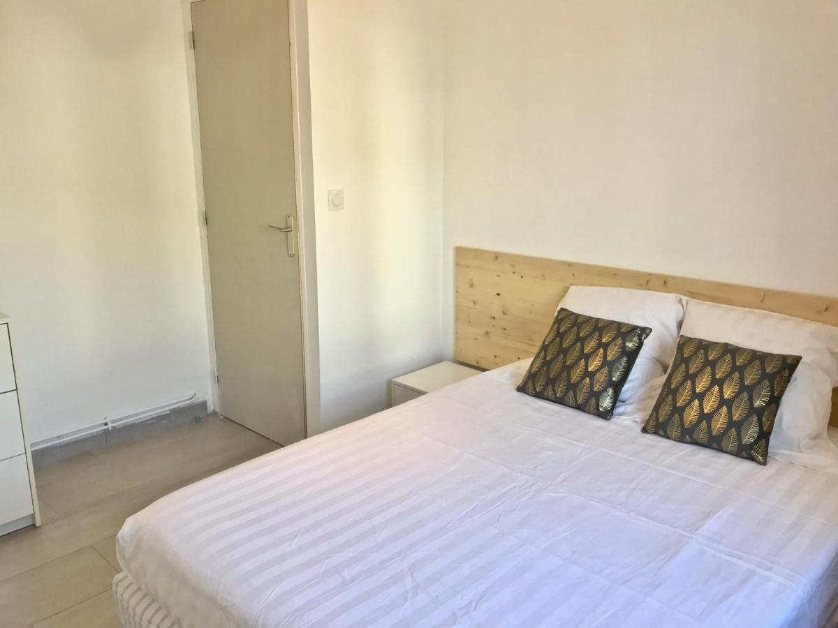 Blue Summer Vibes For 4p, Ac, Parking, Beachfront, Access -5 Apartment *