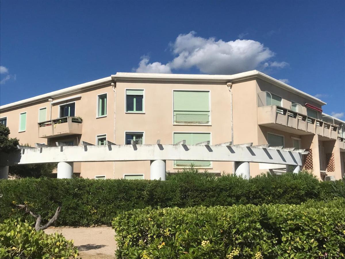 Blue Summer Vibes For 4p, Ac, Parking, Beachfront, Access -5 Apartment