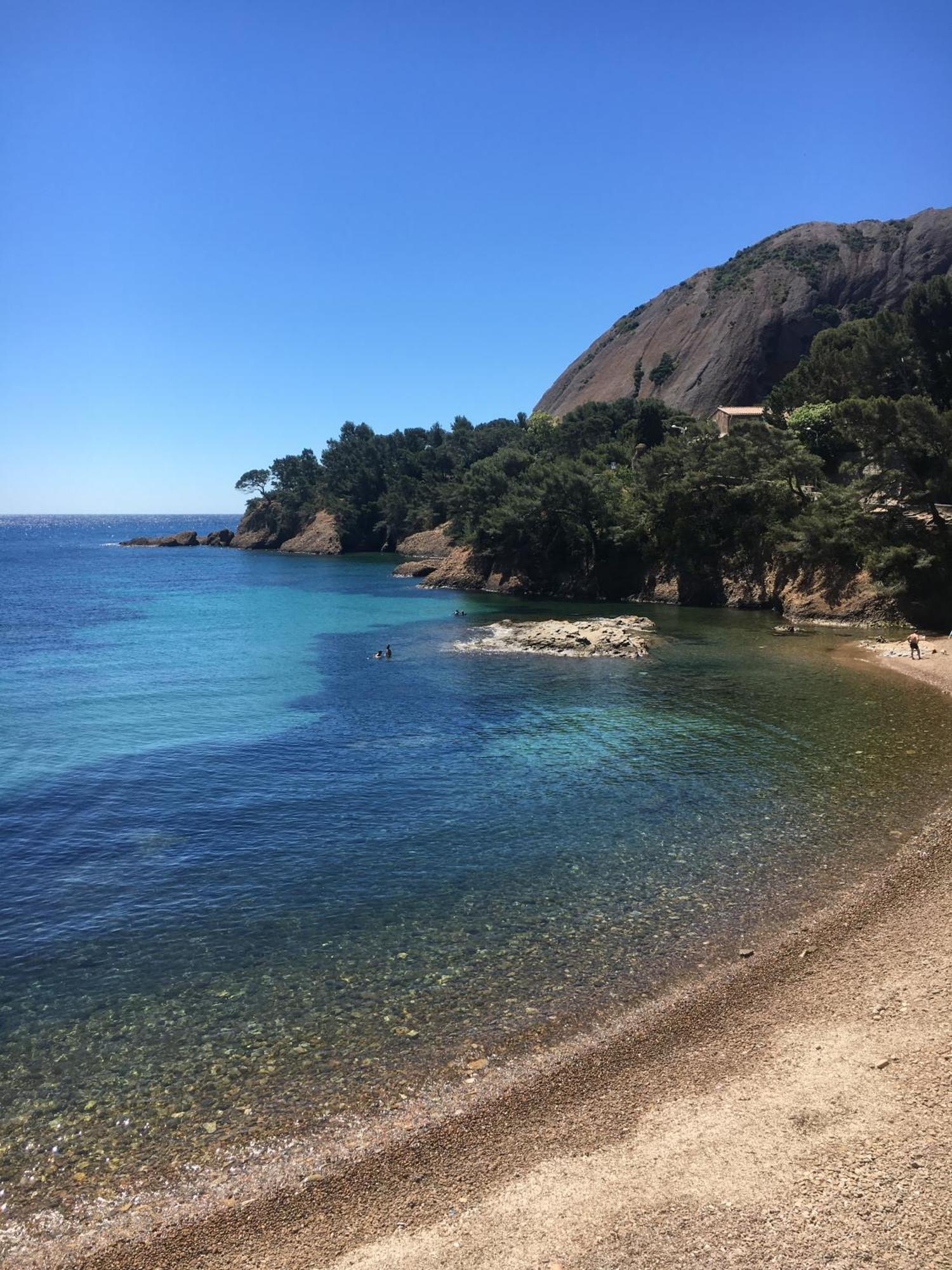 Blue Summer Vibes For 4p, Ac, Parking, Beachfront, Access -5 Apartment La Ciotat